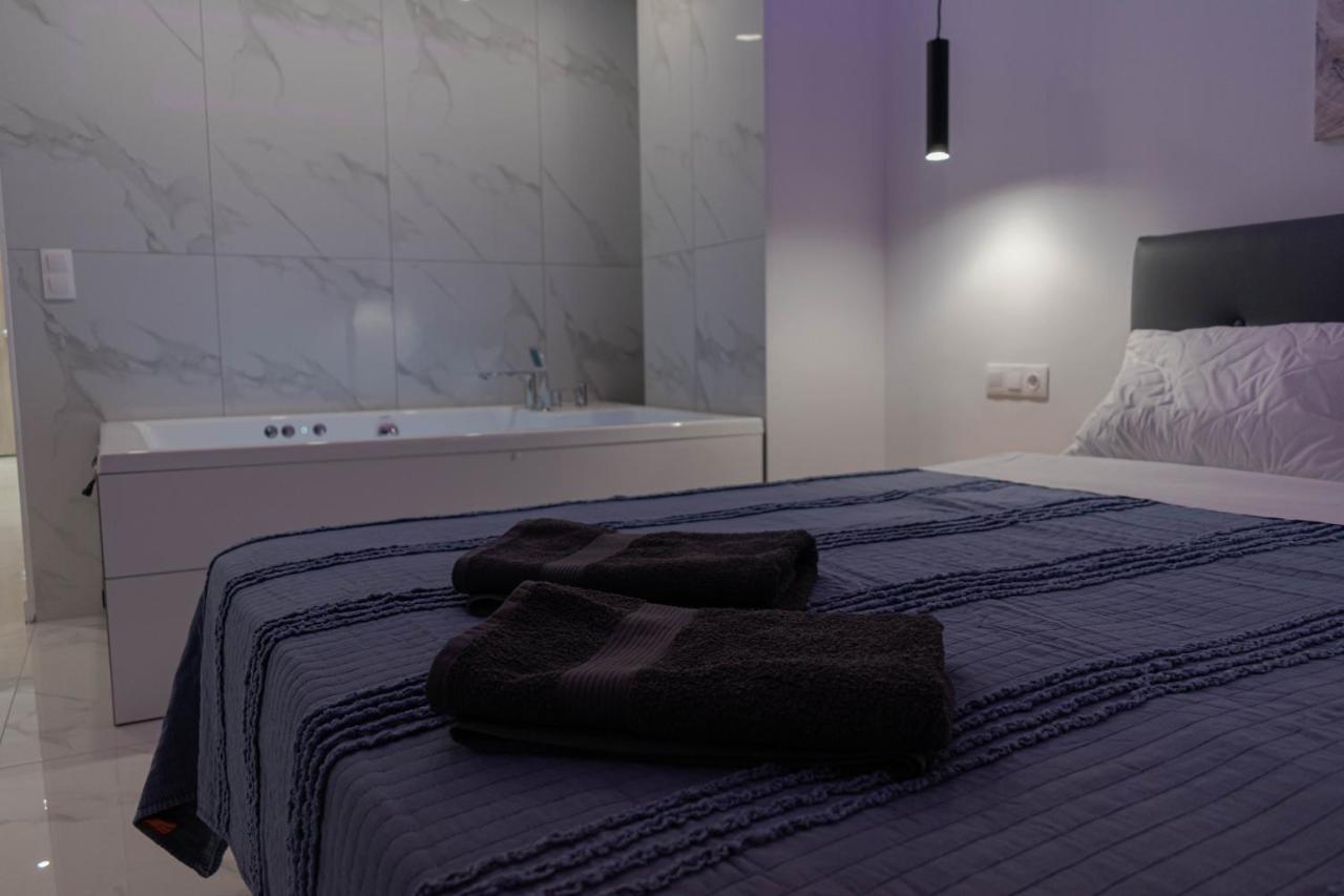 Athens Jacuzzi Apartment Eksteriør billede